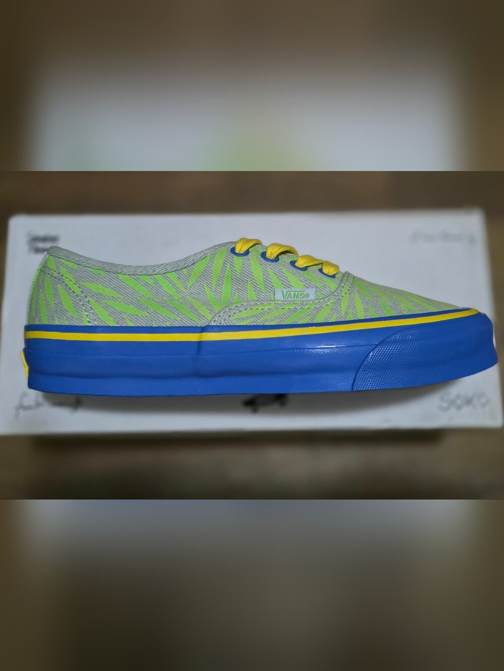 Vans Sarah Andelman x Julia Chiang Low Top Sneakers - Neon Green & Blue